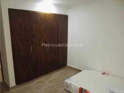 Apartamento en venta en Laureles, Medellín · foto 3 de 19