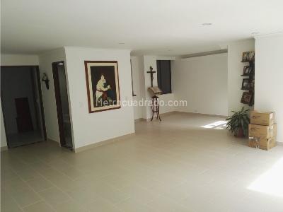 Apartamento en venta en Laureles, Medellín · foto 14 de 19