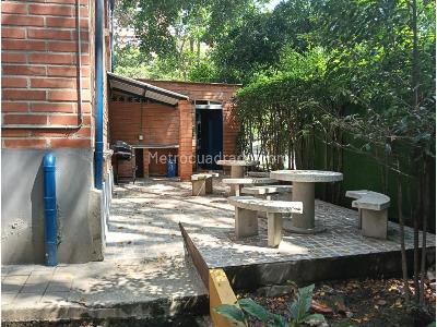 Apartamento en venta en El Poblado, Medellín · foto 3 de 20