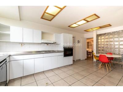 Apartamento de 4 alcobas en venta en Laureles, Medellín, 311 m² · foto 3 de 19