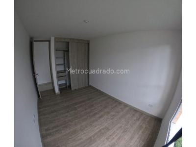 Apartamento de 3 alcobas en venta en La Lomita, Sabaneta, 84 m² · foto 6 de 14