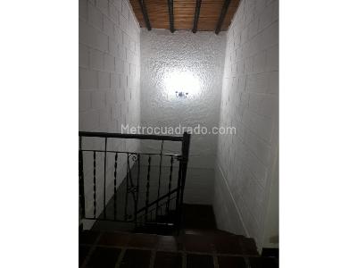 Casa de 3 alcobas en venta en El Velodromo, Medellín, 149 m² · foto 7 de 20