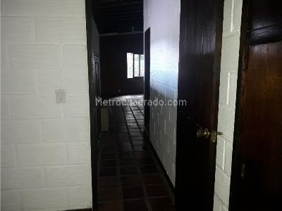 Casa de 3 alcobas en venta en El Velodromo, Medellín, 149 m² · foto 10 de 20