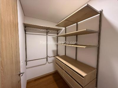 Apartamento en venta en El Poblado, Medellín · foto 5 de 16