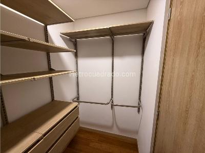 Apartamento en venta en El Poblado, Medellín · foto 11 de 16