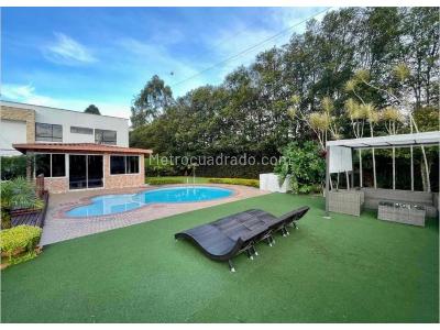 Casa de 5 alcobas en venta en Llanogrande, Rionegro, 1500 m² · foto 2 de 10