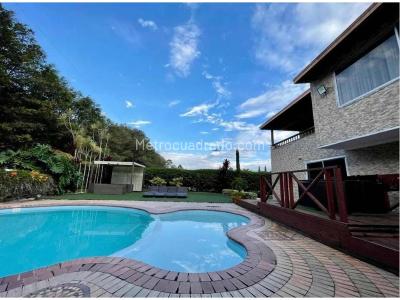 Casa de 5 alcobas en venta en Llanogrande, Rionegro, 1500 m² · foto 9 de 10