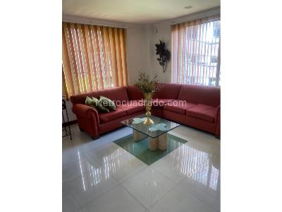Casa de 3 alcobas en venta en El Carmelo, Sabaneta, 300 m² · foto 2 de 20