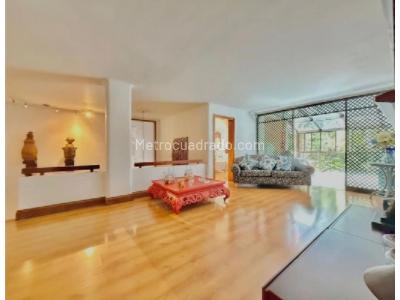 Casa de 4 alcobas en venta en San Lucas, Medellín, 370 m² · foto 7 de 16