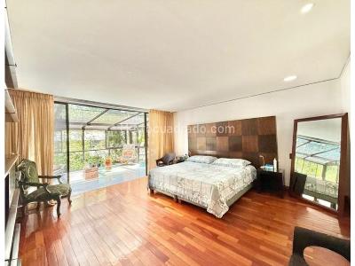 Casa de 4 alcobas en venta en San Lucas, Medellín, 370 m² · foto 13 de 16