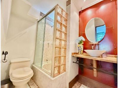 Casa de 4 alcobas en venta en San Lucas, Medellín, 370 m² · foto 16 de 16