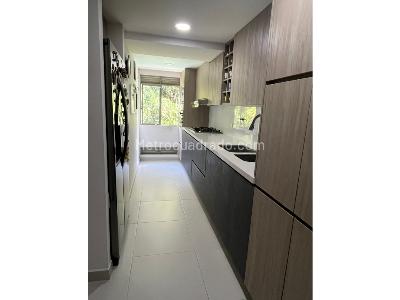 Apartamento de 3 alcobas en venta en Laureles, Medellín, 80 m² · foto 5 de 20