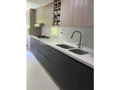 Apartamento de 3 alcobas en venta en Laureles, Medellín, 80 m² · foto 6 de 20