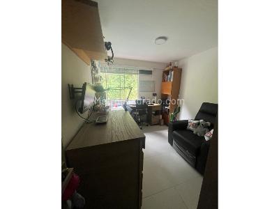 Apartamento de 3 alcobas en venta en Laureles, Medellín, 80 m² · foto 14 de 20
