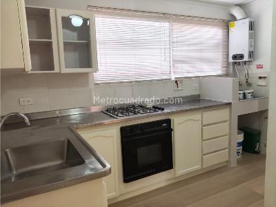Apartamento de 3 alcobas en venta en Conquistadores, Medellín, 105 m² · foto 3 de 16