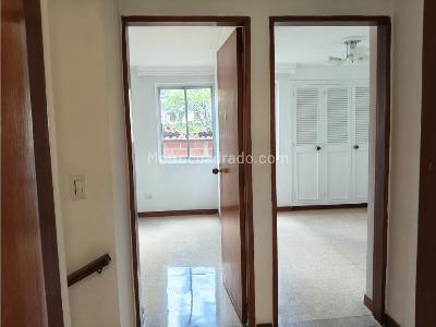 Apartamento de 3 alcobas en venta en Conquistadores, Medellín, 105 m² · foto 6 de 16