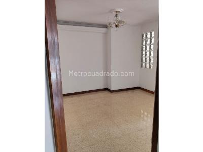 Apartamento de 3 alcobas en venta en Conquistadores, Medellín, 105 m² · foto 13 de 16