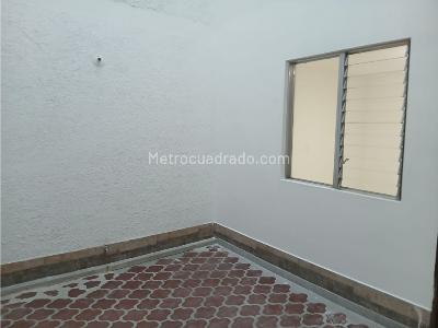 Casa de 5 alcobas en venta en La Almeria, Medellín, 264 m² · foto 12 de 12