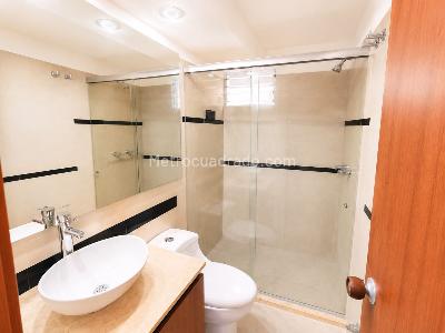 Apartamento de 2 alcobas en venta en Lagos De Cordoba, Bogotá, 80 m² · foto 9 de 20