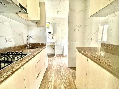 Apartamento en venta en Entre Bosques Iii, La Calera · foto 2 de 11