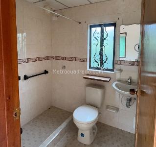 Casa de 4 alcobas en arriendo en Vereda San José, La Calera, 400 m² · foto 6 de 20