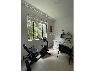 Apartamento de 3 alcobas en venta en El Poblado, Medellín, 204 m² · foto 6 de 19