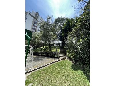 Apartamento de 3 alcobas en venta en El Poblado, Medellín, 204 m² · foto 10 de 19