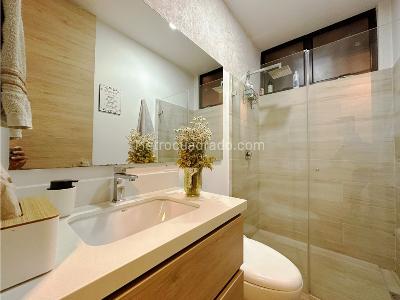 Apartamento de 3 alcobas en venta en Envigado, Medellín, 166 m² · foto 8 de 17