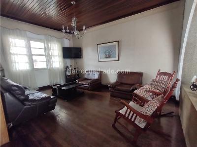 Casa de 5 alcobas en venta en Prado Centro, Medellín, 350 m² · foto 4 de 20