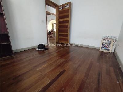Casa de 5 alcobas en venta en Prado Centro, Medellín, 350 m² · foto 13 de 20
