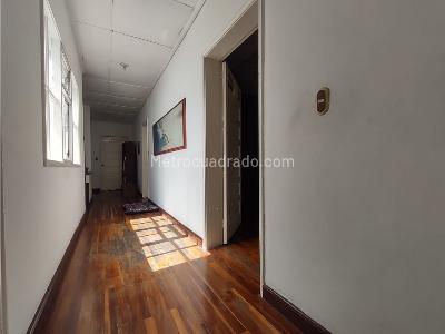 Casa de 5 alcobas en venta en Prado Centro, Medellín, 350 m² · foto 15 de 20