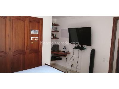 Apartamento de 4 alcobas en venta en Laureles, Medellín, 270 m² · foto 8 de 20