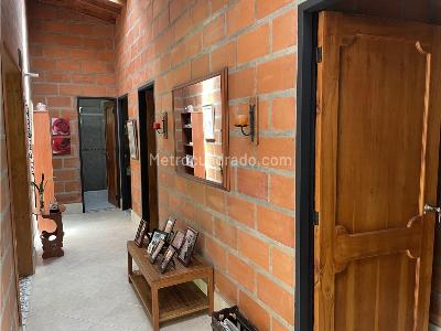 Casa de 3 alcobas en venta en Nororiente, Medellín, 800 m² · foto 5 de 14