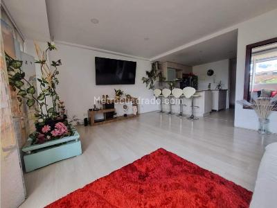 Apartaestudio en venta en Loma De Los Bernal En Medellin, Medellín, 52 m² · foto 5 de 12