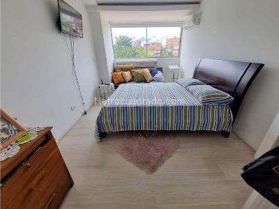 Apartaestudio en venta en Loma De Los Bernal En Medellin, Medellín, 52 m² · foto 11 de 12