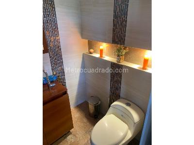 Casa de 4 alcobas en venta en Parque Principal Don Matias, Medellín, 420 m² · foto 17 de 20