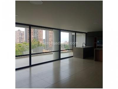 Apartamento en venta en El Poblado El Tesoro, Medellín · foto 2 de 20