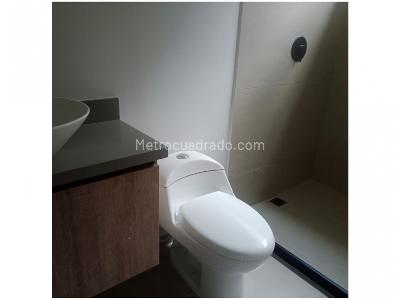 Apartamento en venta en El Poblado El Tesoro, Medellín · foto 11 de 20
