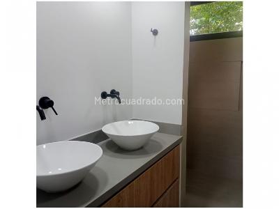 Apartamento en venta en El Poblado El Tesoro, Medellín · foto 17 de 20
