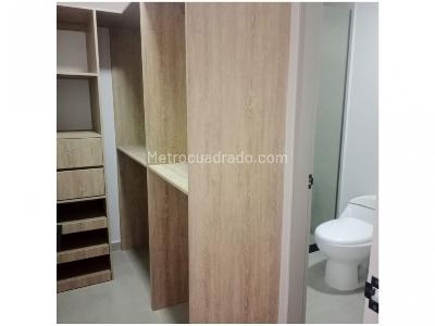 Apartamento en venta en El Poblado El Tesoro, Medellín · foto 18 de 20
