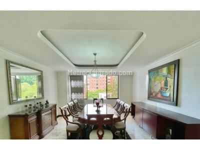 Apartamento de 5 alcobas en venta en Los Balsos, Medellín, 450 m² · foto 2 de 13