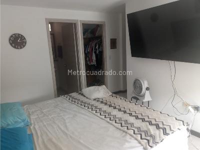 Apartamento de 2 alcobas en venta en 1er Parque Laureles, Medellín, 64 m² · foto 13 de 20