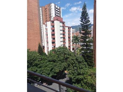 Apartamento de 2 alcobas en venta en 1er Parque Laureles, Medellín, 64 m² · foto 18 de 20