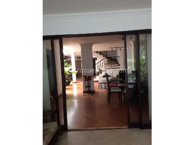 Casa de 5 alcobas en venta en Simon Bolivar, Medellín, 234 m² · foto 2 de 20