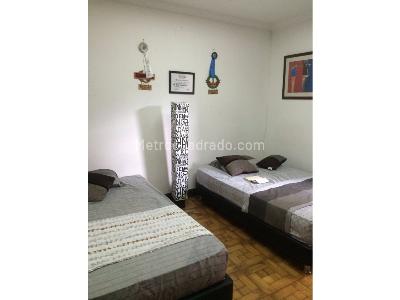 Casa de 5 alcobas en venta en Simon Bolivar, Medellín, 234 m² · foto 15 de 20