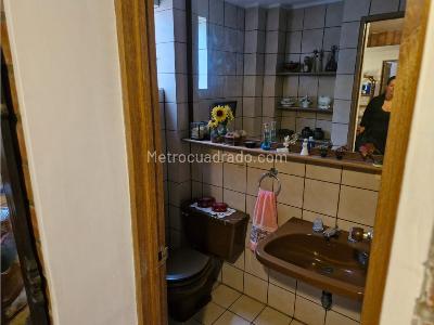 Casa de 5 alcobas en venta en El Poblado, Medellín, 248 m² · foto 6 de 20