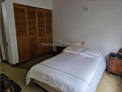 Casa de 5 alcobas en venta en El Poblado, Medellín, 248 m² · foto 7 de 20