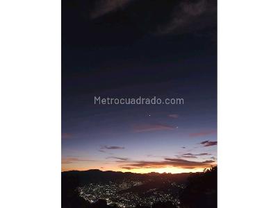 Casa de 4 alcobas en venta en Av Palmas Poblado, Medellín · foto 10 de 11