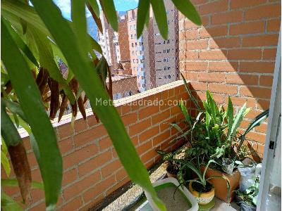 Apartamento de 3 alcobas en venta en Laureles, Medellín, 80 m² · foto 6 de 18