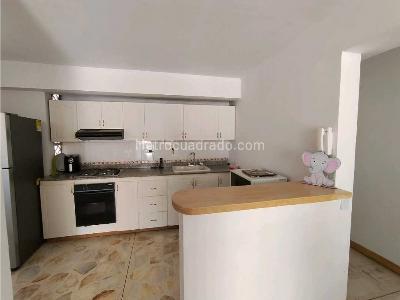 Apartamento de 3 alcobas en venta en Laureles, Medellín, 80 m² · foto 9 de 18
